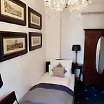 Boutique Windsor - The Charming