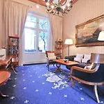 Boutique Windsor - The Charming