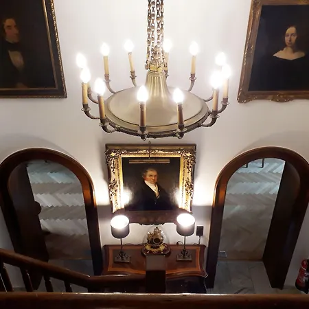 Boutique Windsor - The Charming 4*