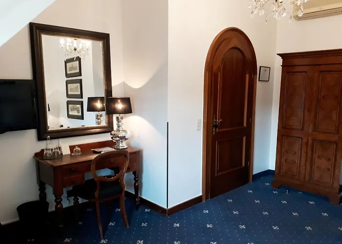 Boutique Windsor - The Charming