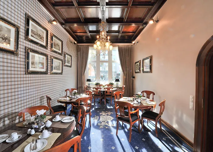 酒店 Boutique Windsor - The Charming 4*