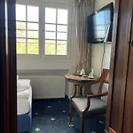 Boutique Windsor - The Charming