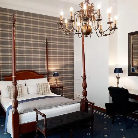 Boutique Windsor - The Charming
