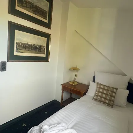 Hotel Boutique Windsor - The Charming Düsseldorf