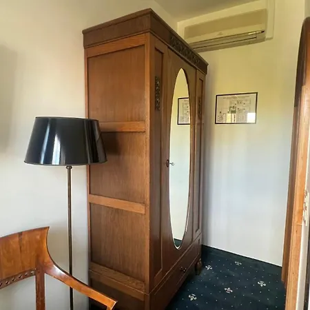 Boutique Windsor - The Charming 4*