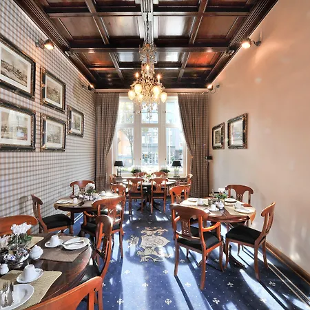 酒店 Boutique Windsor - The Charming 4*