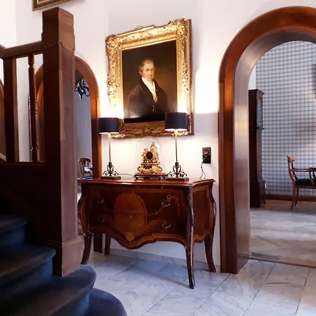 Boutique Windsor - The Charming 4*