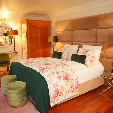 酒店 Boutique Windsor - The Charming 4*