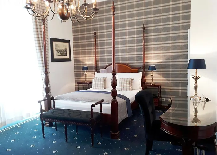 Boutique Windsor - The Charming