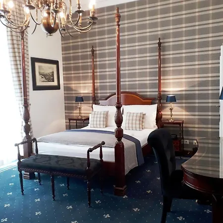 Boutique Windsor - The Charming